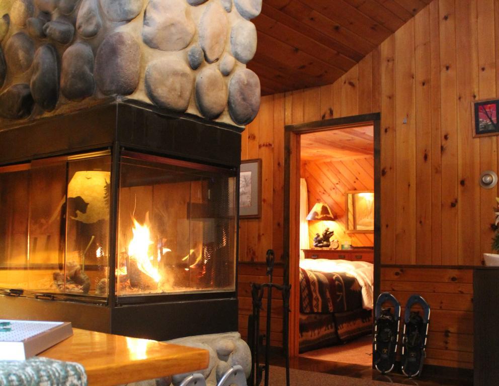 Lake Clear Lodge ภายนอก รูปภาพ