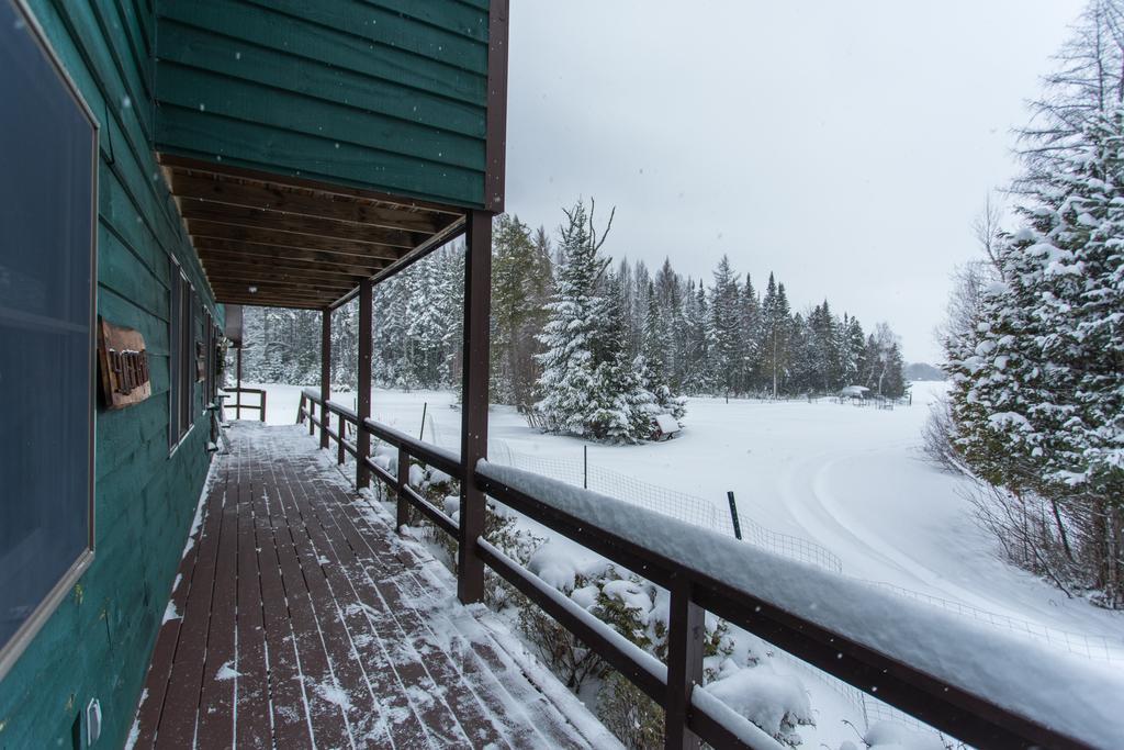 Lake Clear Lodge ภายนอก รูปภาพ
