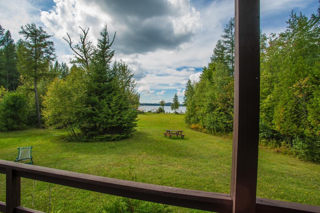 Lake Clear Lodge ภายนอก รูปภาพ
