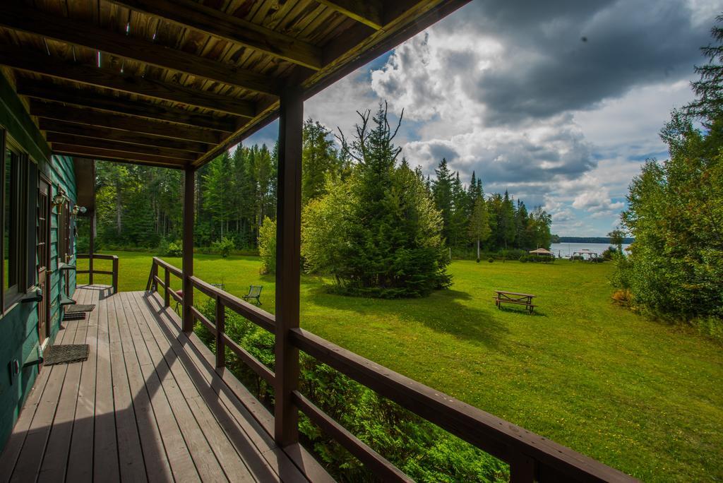 Lake Clear Lodge ภายนอก รูปภาพ
