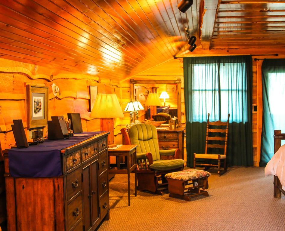 Lake Clear Lodge ภายนอก รูปภาพ