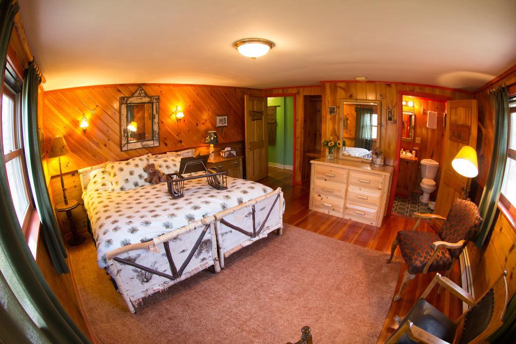 Lake Clear Lodge ภายนอก รูปภาพ
