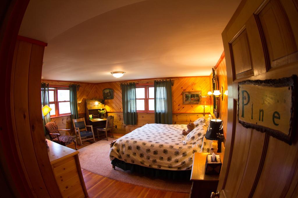 Lake Clear Lodge ภายนอก รูปภาพ