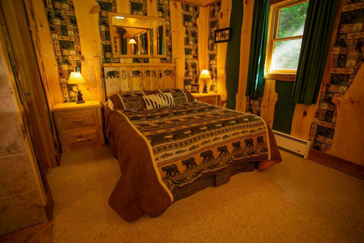 Lake Clear Lodge ภายนอก รูปภาพ